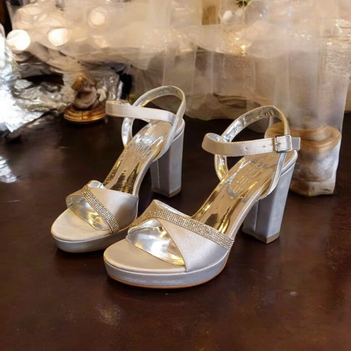 10 cm Silver Satin Block Heel Sandals SESX