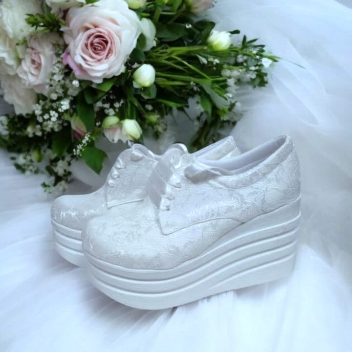 Bridal wedding sneakers Beirut Lebanon
White bridal sneakers Lebanon
Platform wedding shoes Beirut
Comfortable wedding sneakers Lebanon
Bridesmaids sneakers Beirut
White Lily Brides shoes Lebanon
Wedding rock platform sneakers