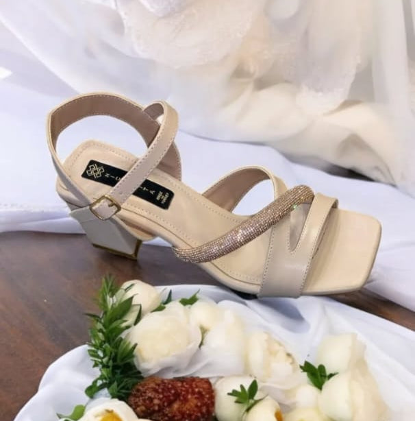 7-8cm Elegant nude sandals Beirut Lebanon