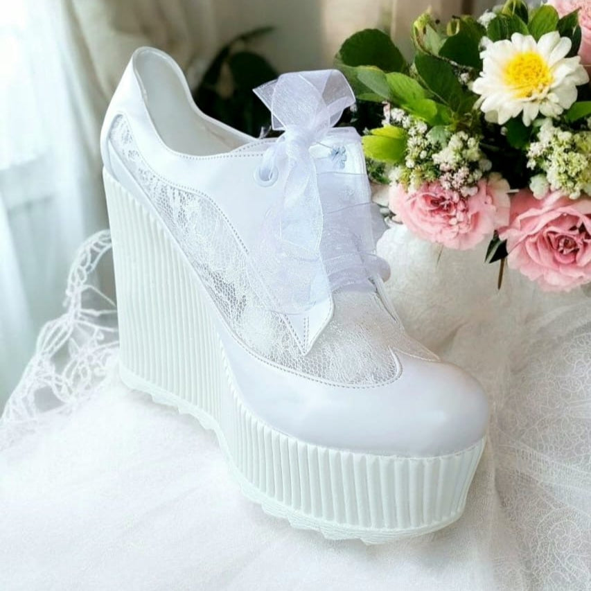 R12-3 Jena Bridal Wedge Sneaker 11-12 cm Heel – White Lace Rock
