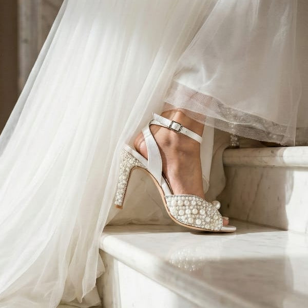 Pearl-embellished white bridal sandal heels 10cm with ankle strap side view
