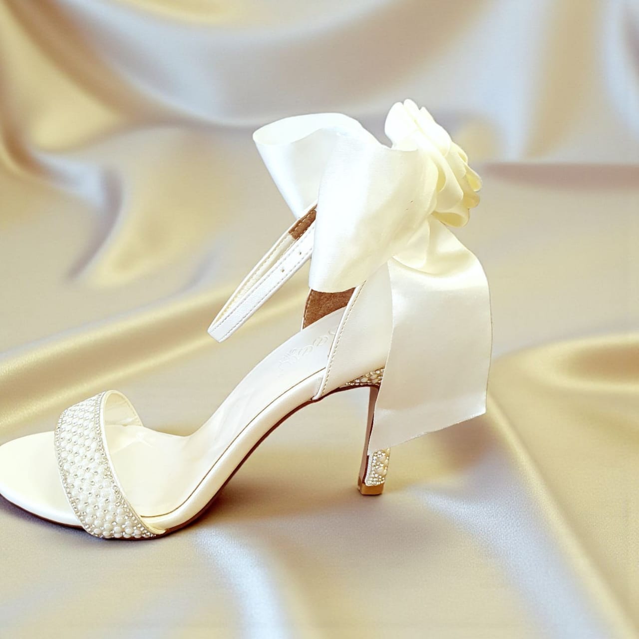 Pearl bow bridal wedding heels sandals 