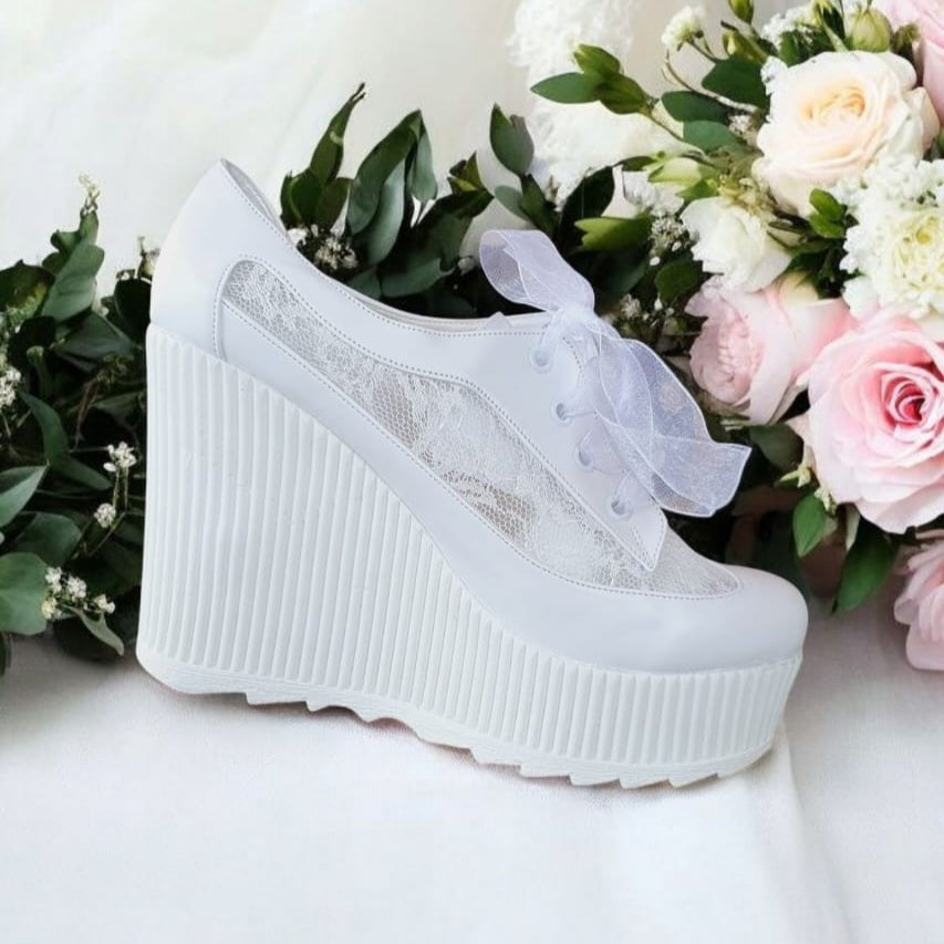 White lace wedding wedge sneaker with 11-12 cm comfy heel