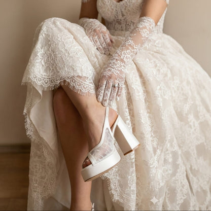  Elegant white platform heels for First Communion and Baptism events.